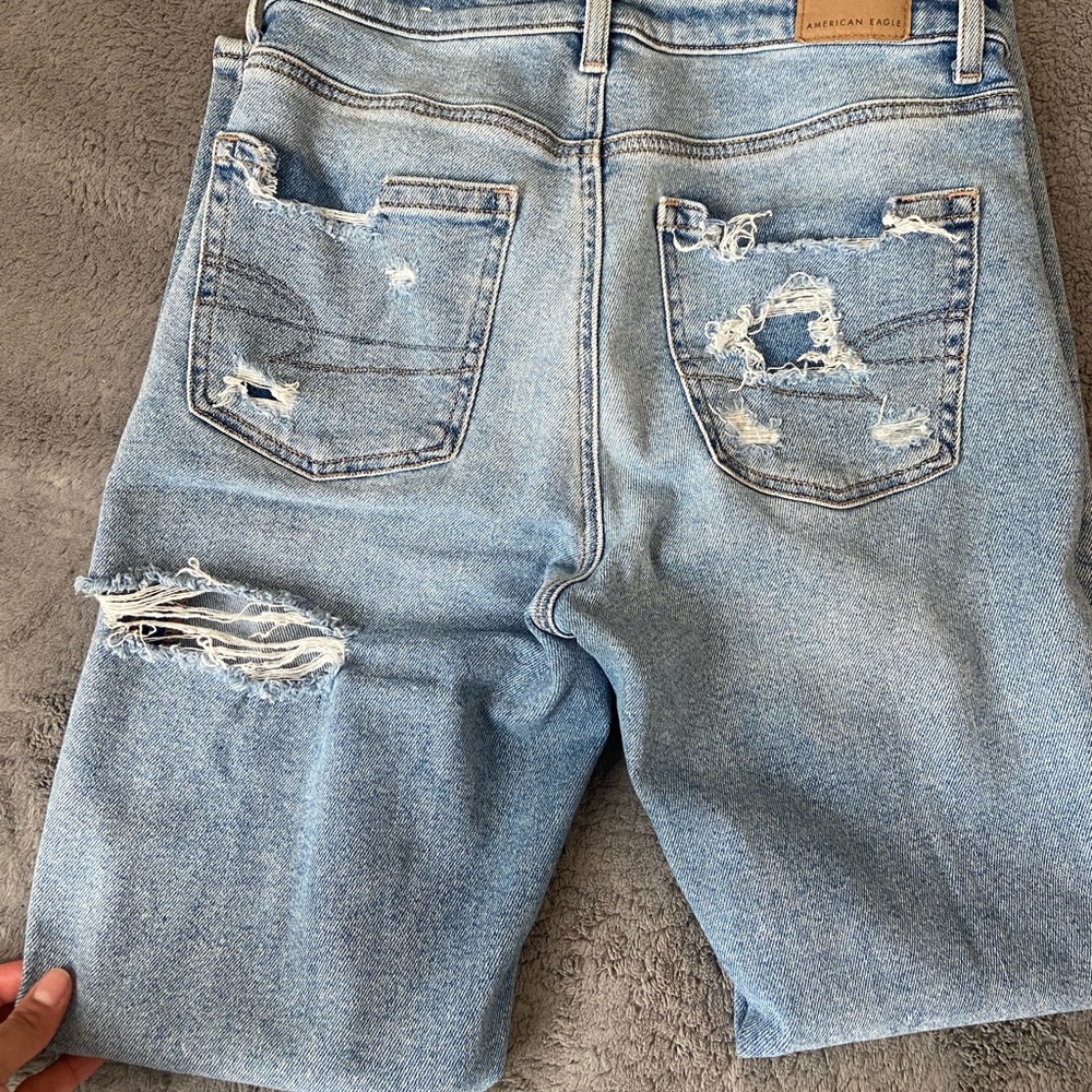 American Eagle Mom Jeans